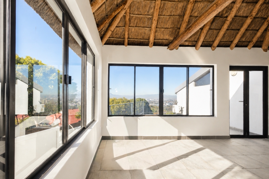 4 Bedroom Property for Sale in Selbourne Western Cape